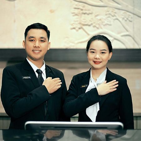 Platinum Hotel & Convention Hall Balikpapan Kültér fotó