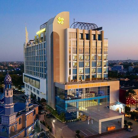 Platinum Hotel & Convention Hall Balikpapan Kültér fotó