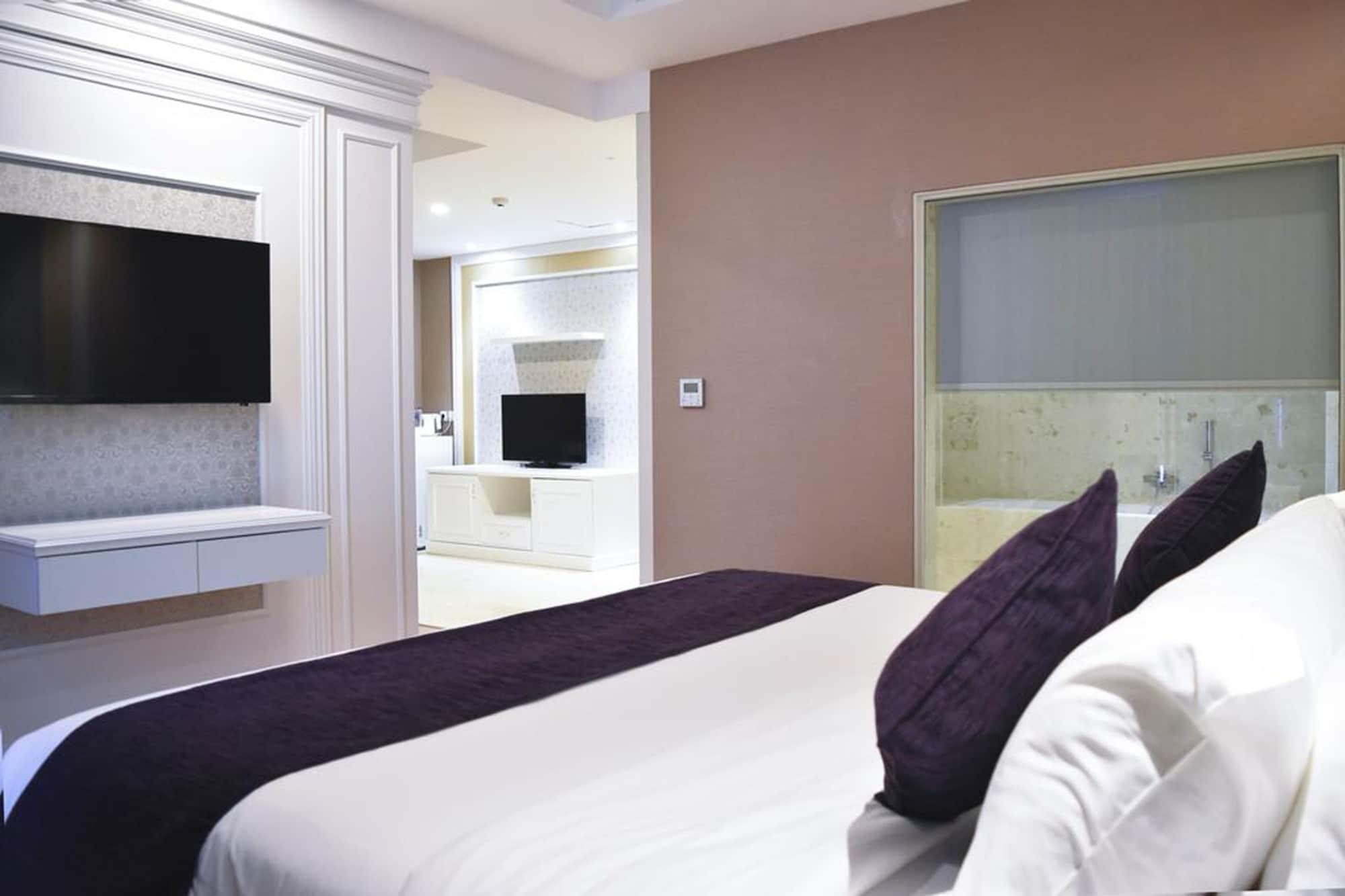 Platinum Hotel & Convention Hall Balikpapan Kültér fotó