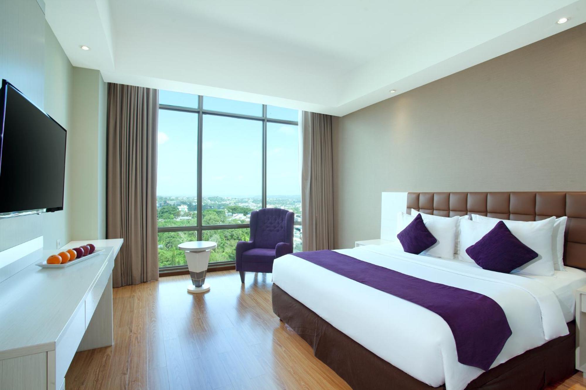Platinum Hotel & Convention Hall Balikpapan Kültér fotó