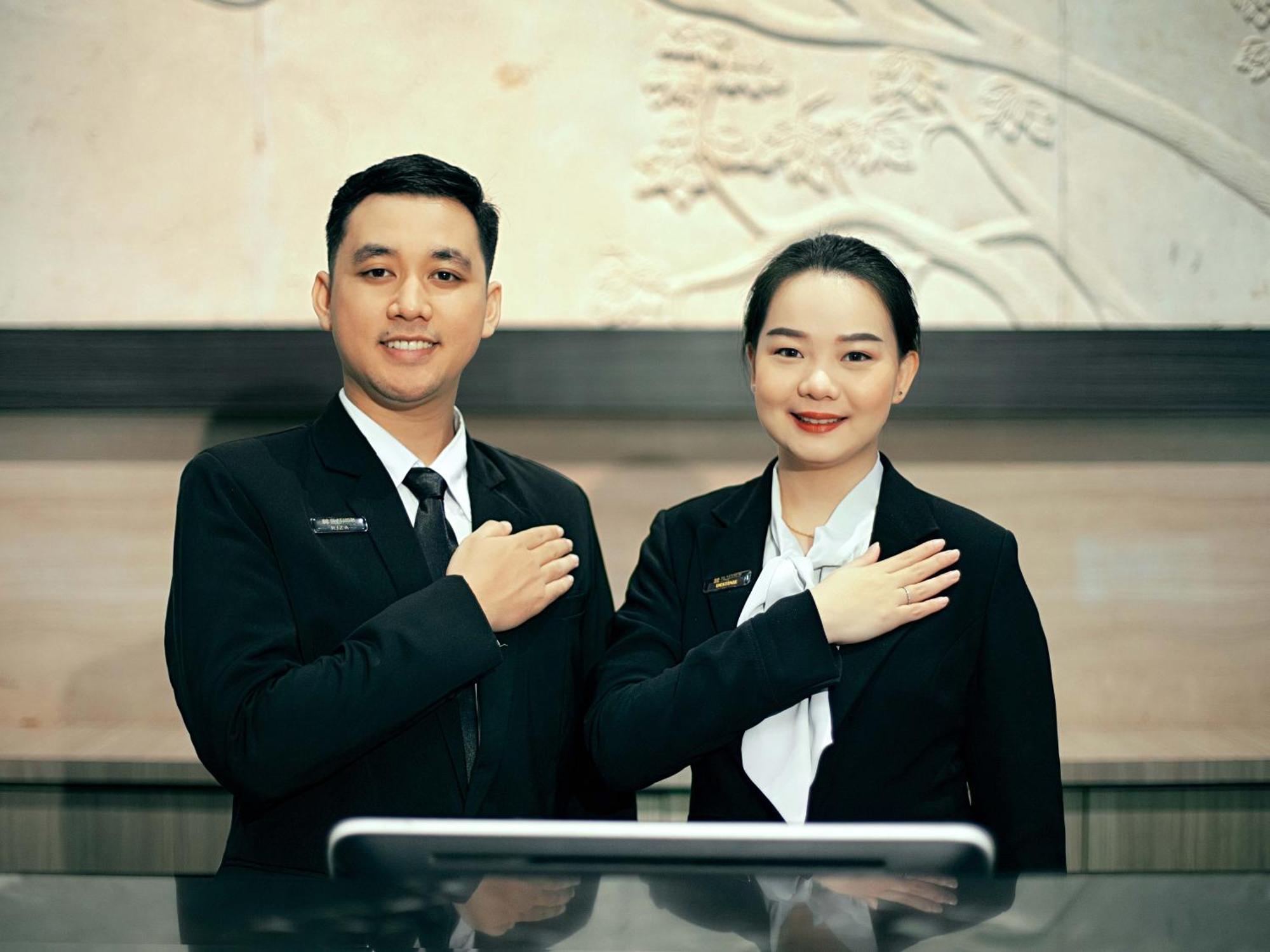 Platinum Hotel & Convention Hall Balikpapan Kültér fotó